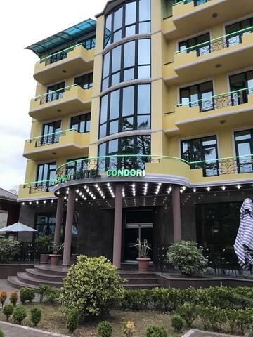 Hotel Condori